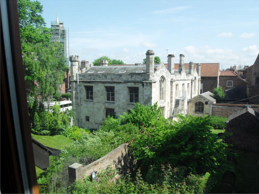 11 Talbot Court Apartment Йорк Екстериор снимка